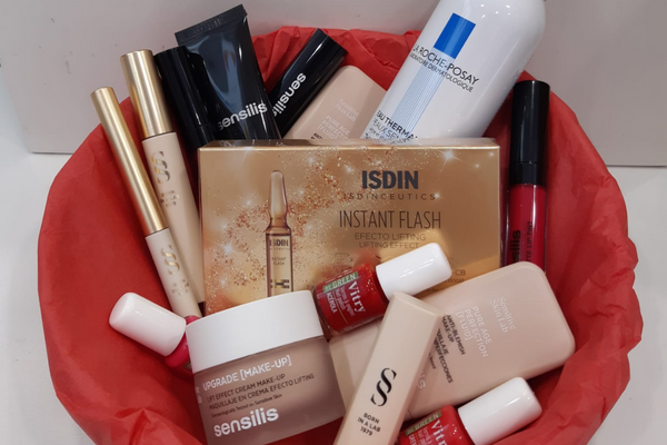 Los 5 imprescindibles para tu maquillaje de Navidad