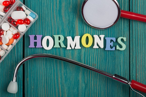Riesgos y beneficios de la Terapia Hormonal Sustitutiva