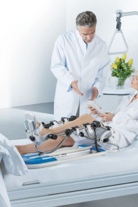 Artromot K1: El equipo de movilización pasiva de rodilla ideal después de una prótesis total de rodilla
