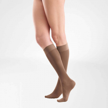 Media corta AD T.2 Venotrain act compresión normal 140 DEN color caramelo