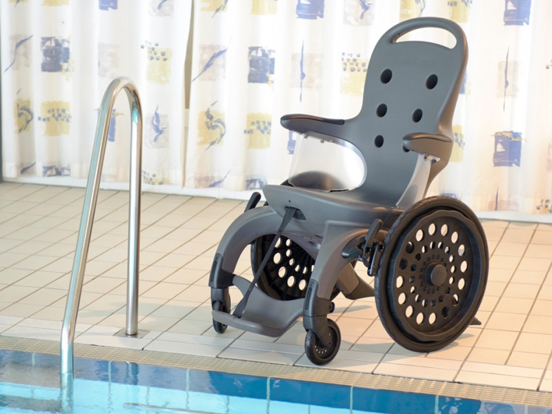 Sillas acu&aacute;ticas para piscinas: la clave para una accesibilidad real y segura
