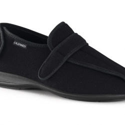 Zapatilla fieltro negro abierta